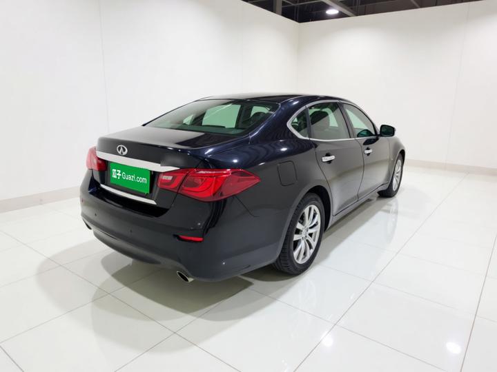 Q70 2017 Q70L 2.5L Elite photo 6