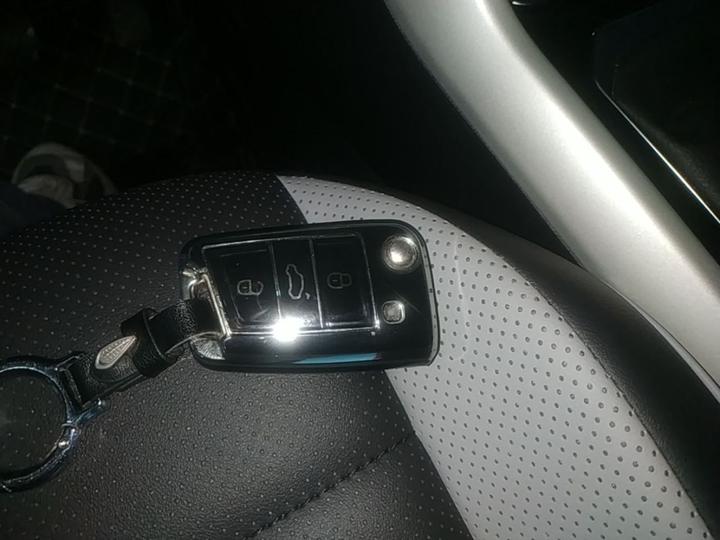 T-Roc 2025 280TSI DSG RWD photo 8