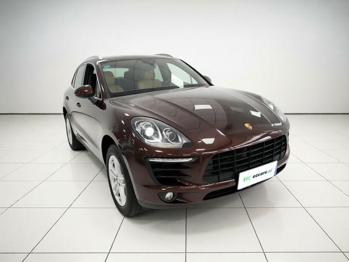 2017 Macan 2.0T photo 3