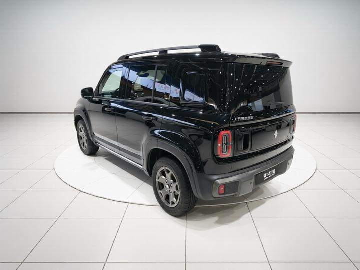 Plus 2025 Flagship 5-Seater photo 4