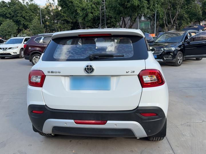 Zhonghua V3 2015 1.5L MT Smart photo 6