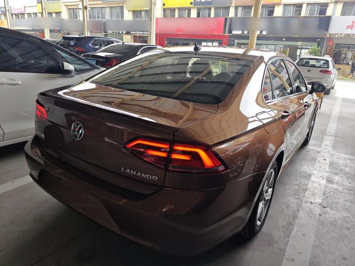 Lamando 2015 230TSI DSG photo 4