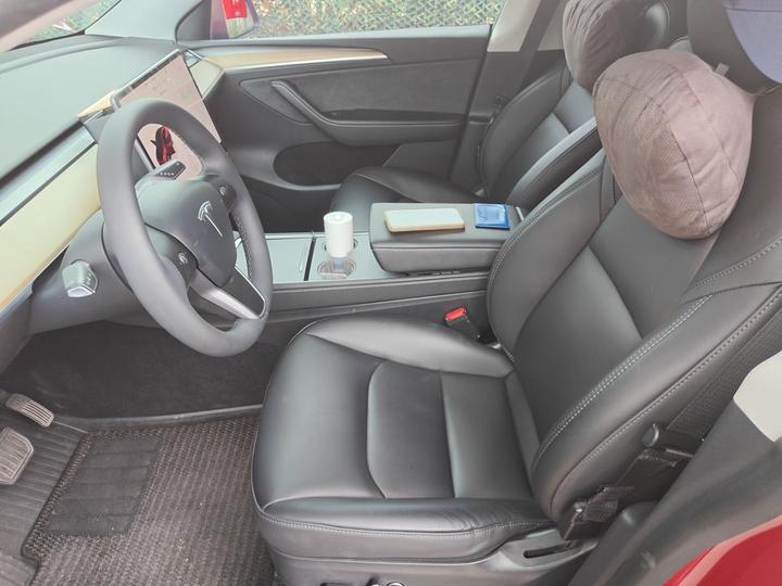 Model Y 2022 Facelift RWD photo 7