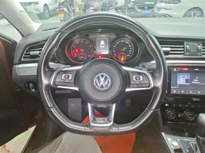 Lamando 2015 330TSI DSG Luxury photo 6