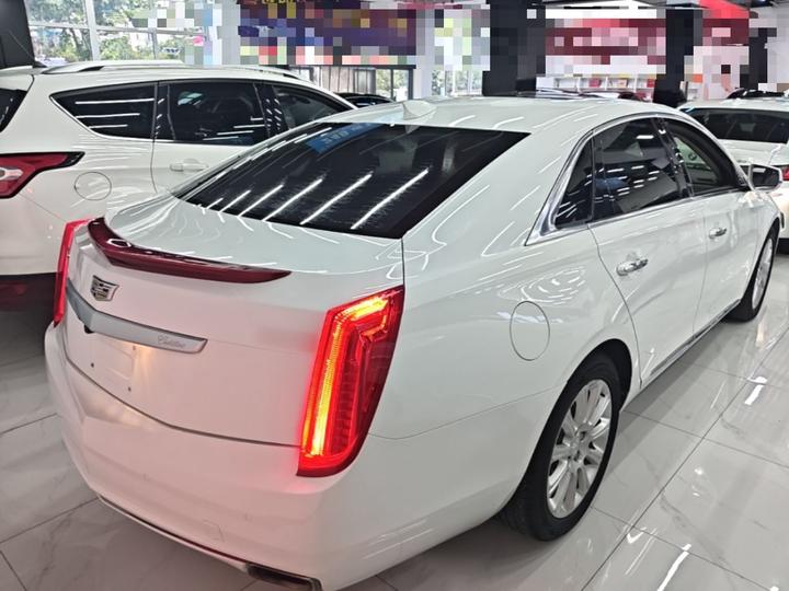 XTS 2017 28T Tech photo 4