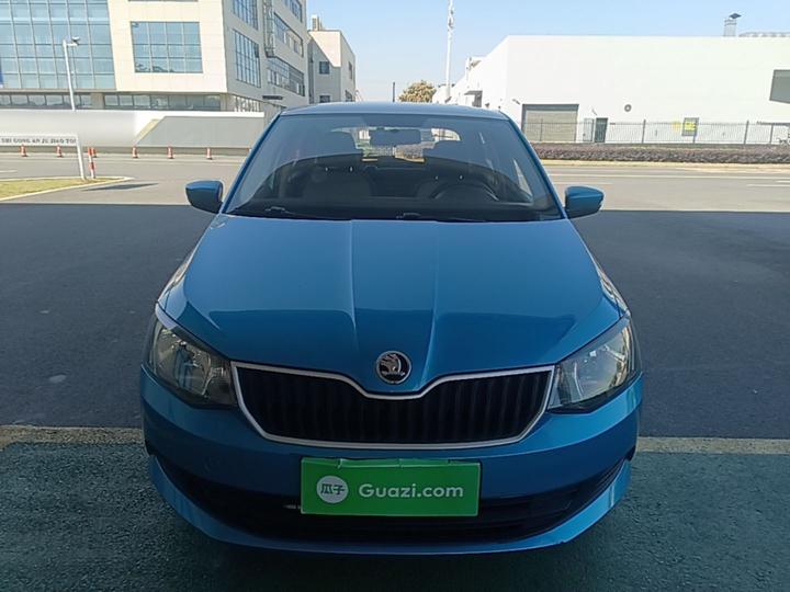 Fabia 2015 1.4L AT photo 2
