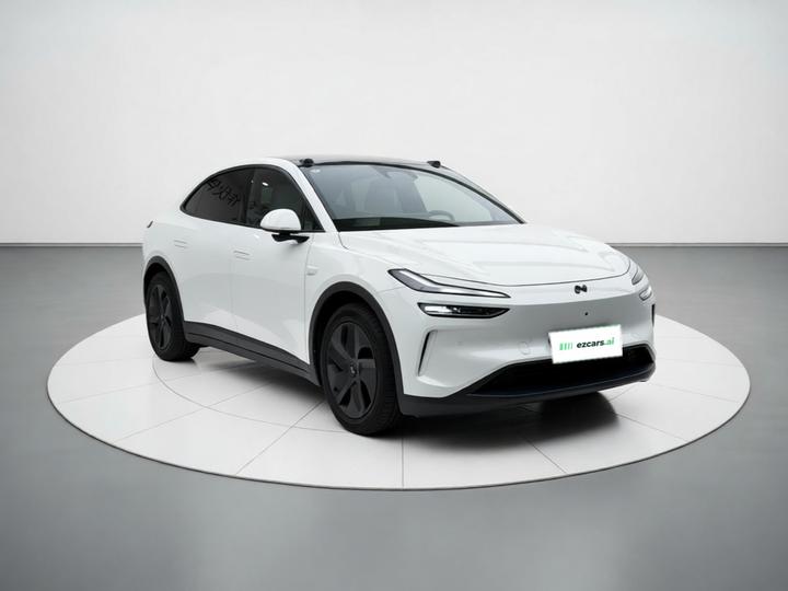 L60 2024 60kWh RWD photo 3