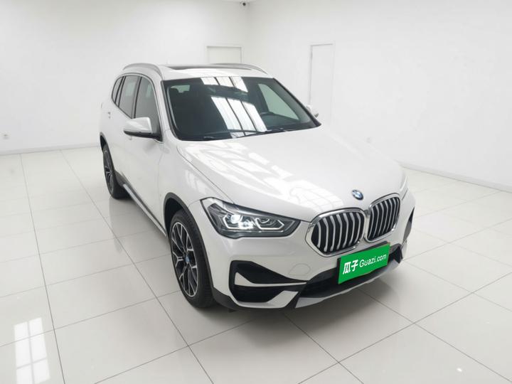 X1 2020 xDrive25Li Exclusive photo 3