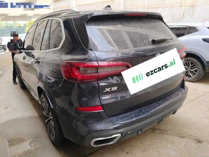 X5 Imported 2022 xDrive30i M Sport Package photo 4