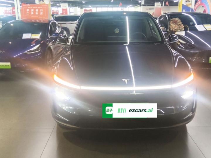 Model Y 2025 RWD photo 2