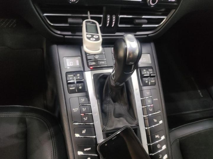 2021 Macan 2.0T photo 5