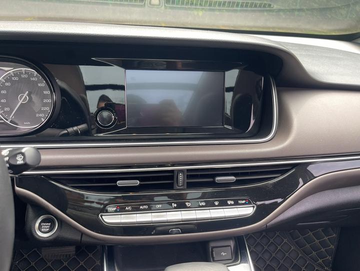 GAC Trumpchi M6 2019 270T AT Exclusive 6-Seater China V photo 4