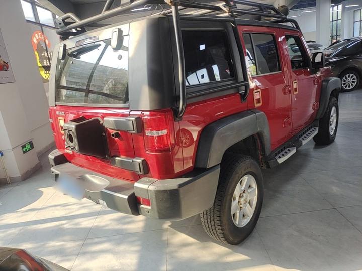 BJ40 2016 40L 2.3T AT RWD Luxury photo 6