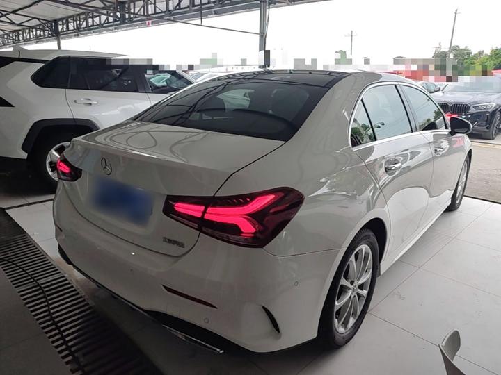 A-Class 2019 A 200 L Sport photo 4