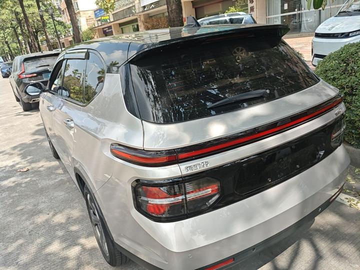RM-5 2019 1.5T CVT 24 Luxury 7-Seater photo 4