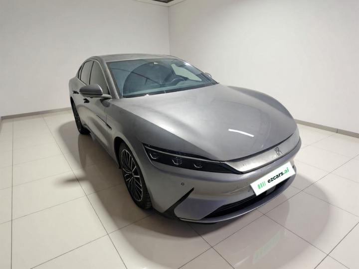 Han 2021 EV Standard Range Luxury photo 3