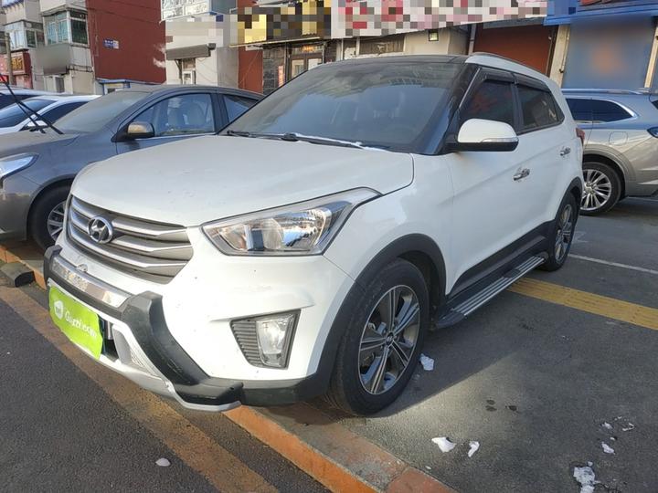 ix25 2015 1.6L AT RWD Smart GLS