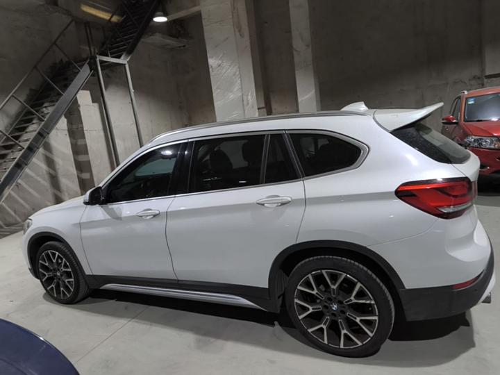 X1 2021 xDrive25Li Exclusive photo 4