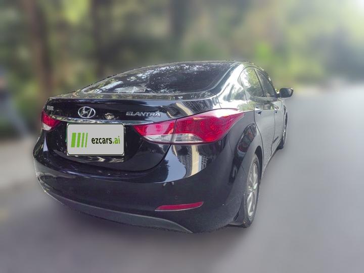Elantra 2015 1.6L MT Leading photo 4
