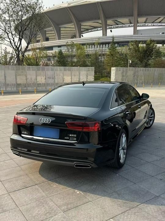 A6L 2018 30 Anniversary 45 TFSI quattro Luxury photo 2