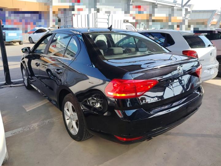 Lavida 2017 1.6L AT photo 4