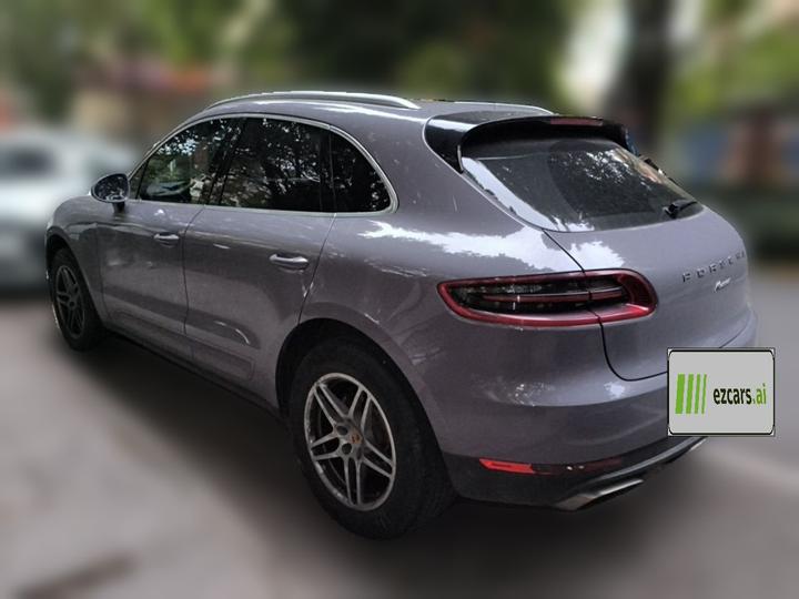 2017 Macan 2.0T photo 4