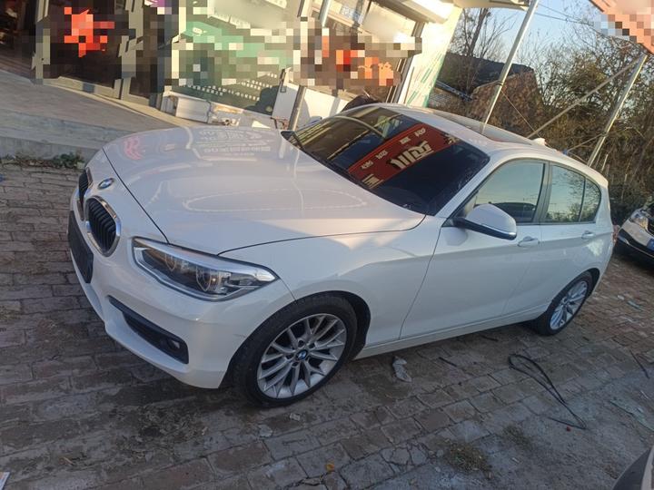 1 Series Imported 2015 120i Leading photo 4