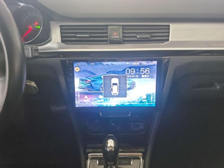 Bora 2017 1.6L AT Comfort photo 8