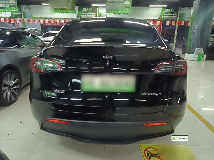 Model Y 2023 RWD photo 5