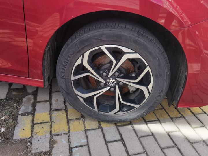 MG5 2022 180DVVT CVT Luxury photo 8