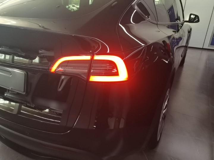 Model Y 2022 Facelift RWD photo 7