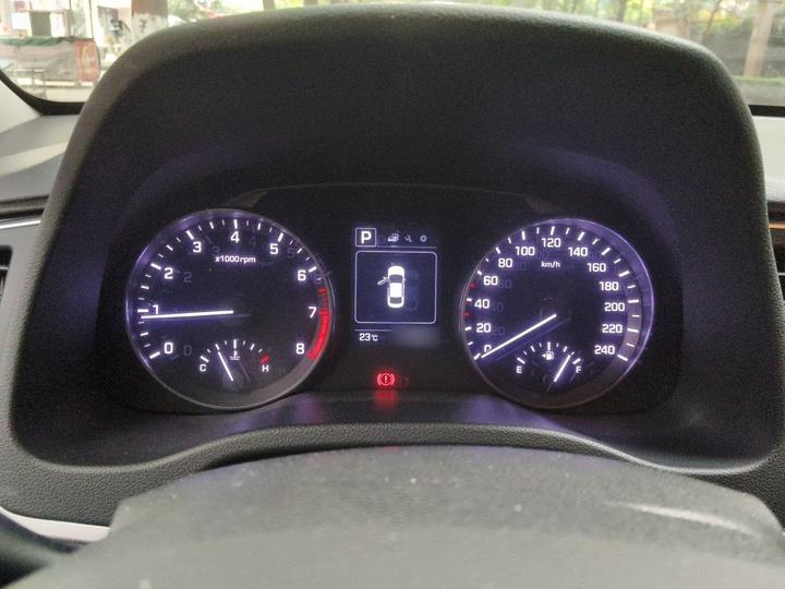 Elantra 2016 1.6L AT Smart Elite photo 4