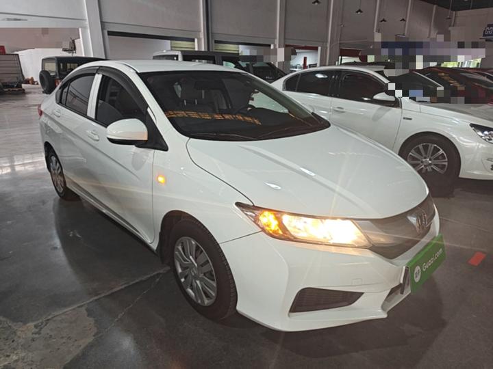 2017 1.5L CVT Comfort photo 3