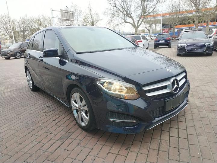 B-Class 2018 B 200 Dynamic photo 3