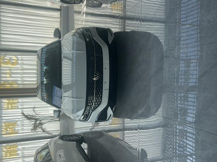 Lavida 2026 1.5L AT photo 2