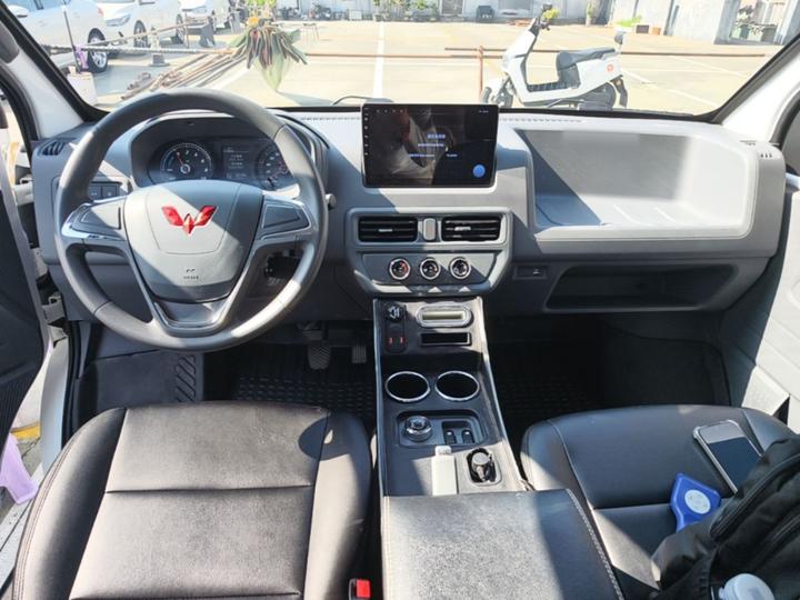 Wuling 2024 300km Comfort Bus 75kW photo 5