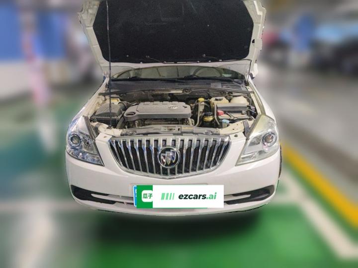 Excelle 2015 1.5L AT Classic photo 2
