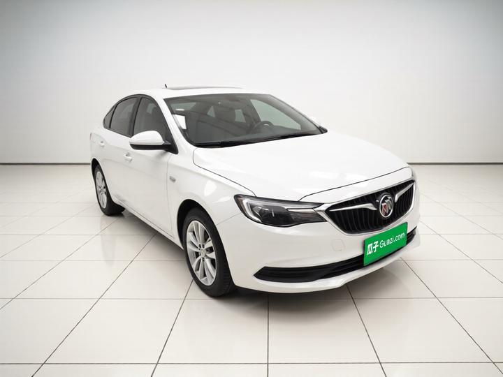 Excelle 2019 18T AT Elite China VI photo 3