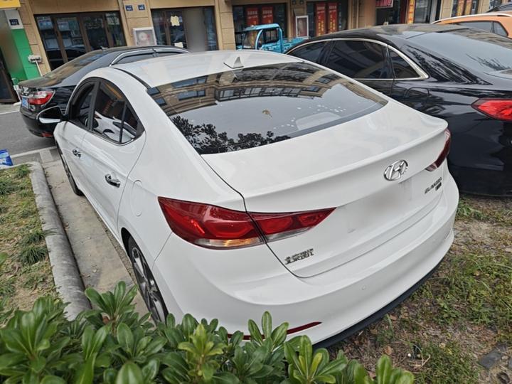Elantra 2016 1.6L AT Smart Elite photo 4