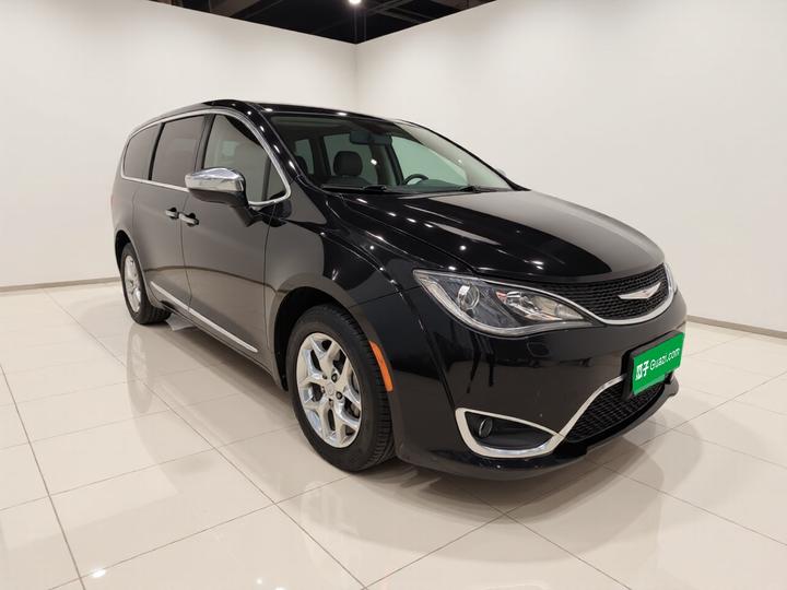 Chrysler Imported 2017 3.6L Exclusive photo 3