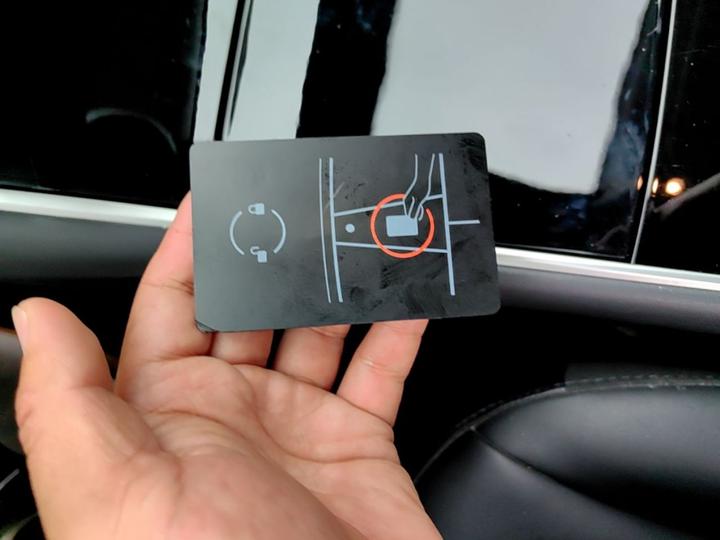 Model 3 Imported 2019 Standard Range RWD Upgraded photo 8