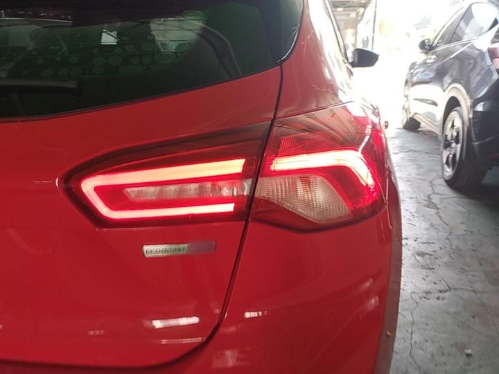 Focus 2020 Hatchback EcoBoost 180 AT ST Line photo 7