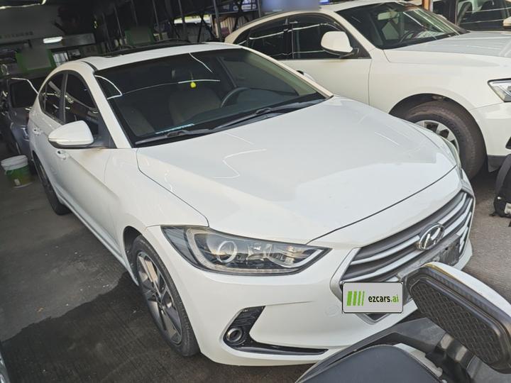 Elantra 2016 1.6L AT Smart Elite photo 3