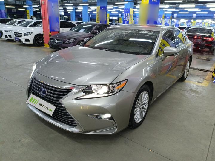 ES 2015 200 Elite