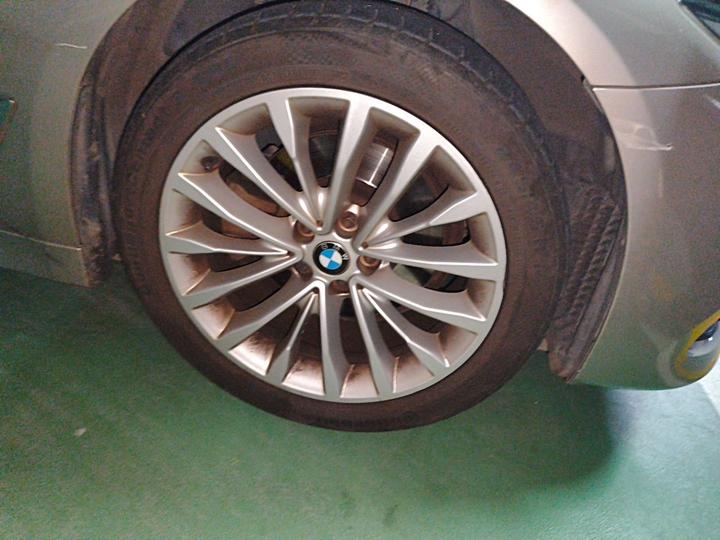 5 Series 2018 525Li Luxury photo 8