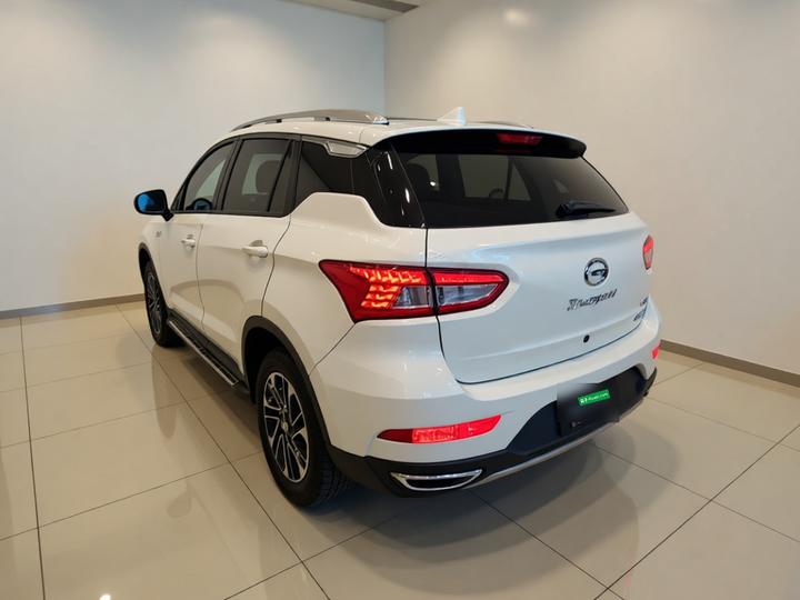 GAC Trumpchi GS4 2017 235T AT RWD Luxury Connected photo 4