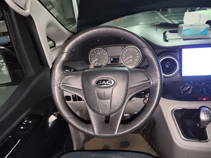 Refine M3 2019 PLUS 1.8L Luxury photo 3