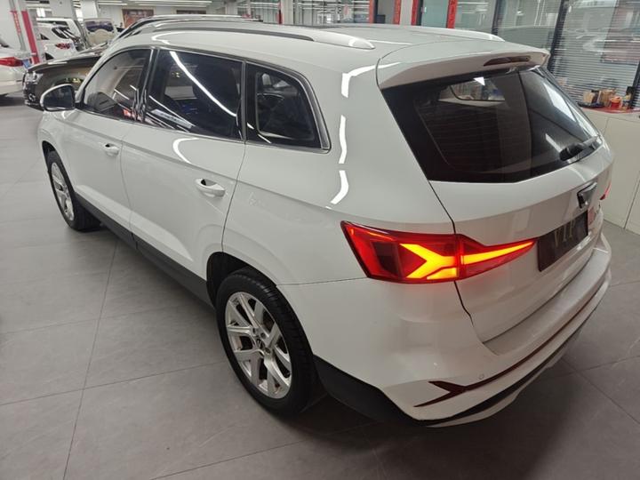 VS7 2023 280TSI AT Progressive photo 4