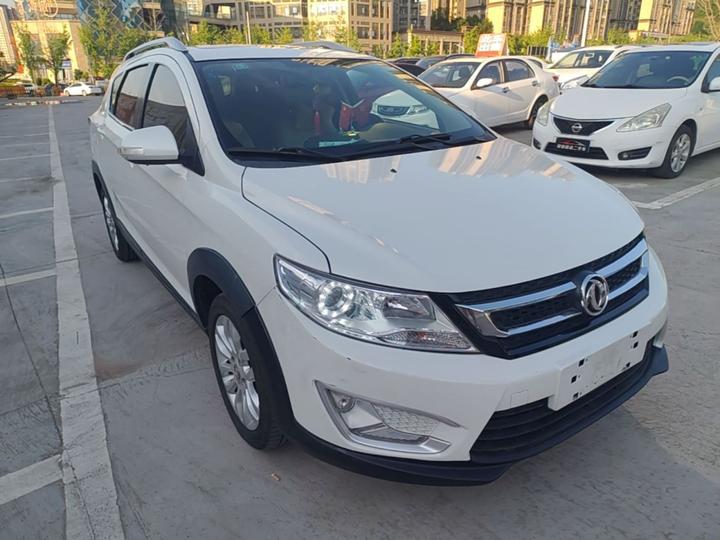 AX3 2016 1.5L MT photo 3