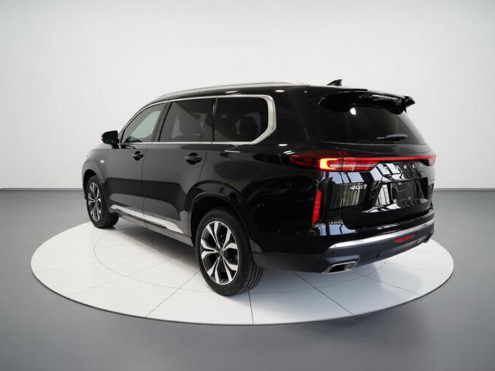 2022 400T AWD 5-Seater photo 4
